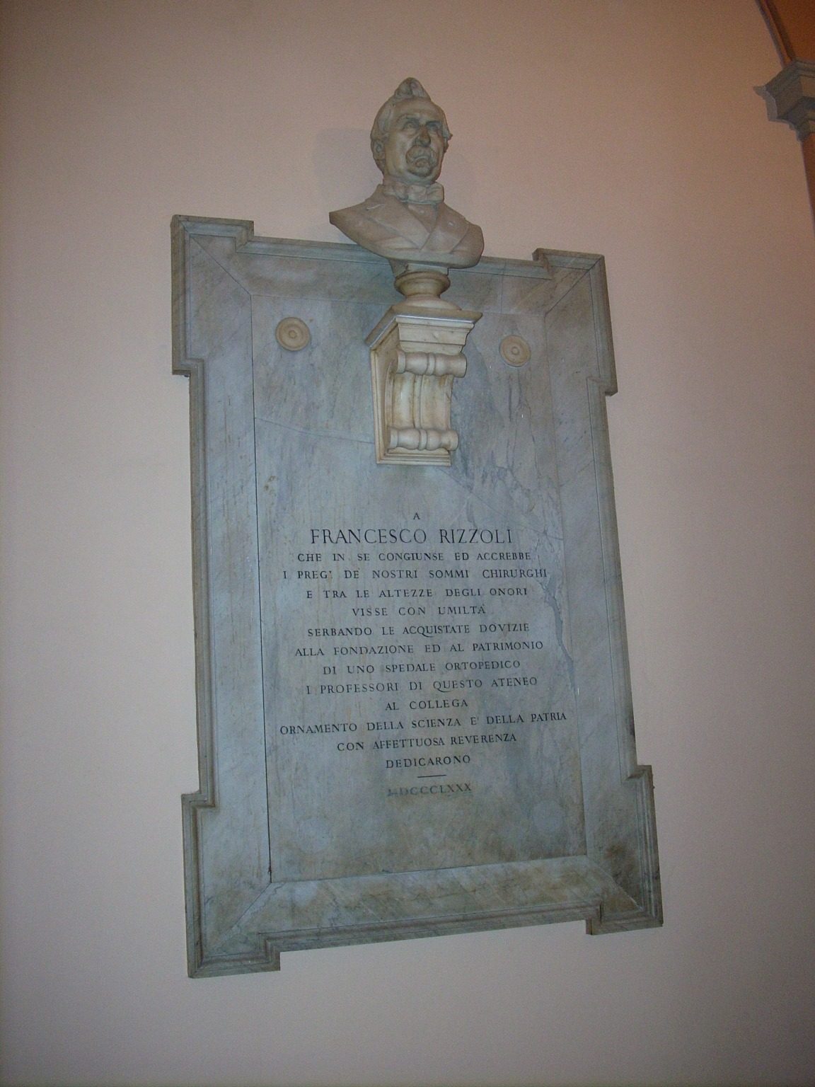 Francesco Rizzoli's monument, University, Bologna - 01.jpg